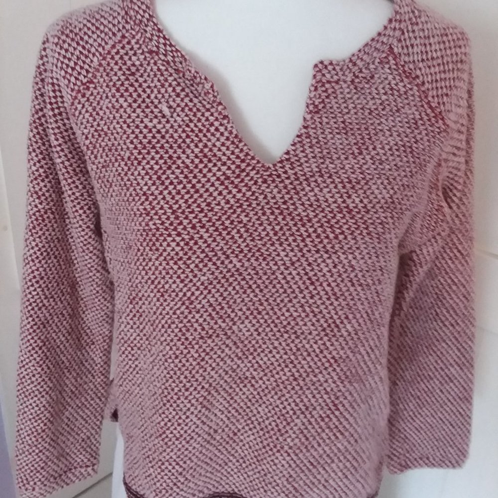 Ardene Shirt, Chillin in Style, Sp Red and white